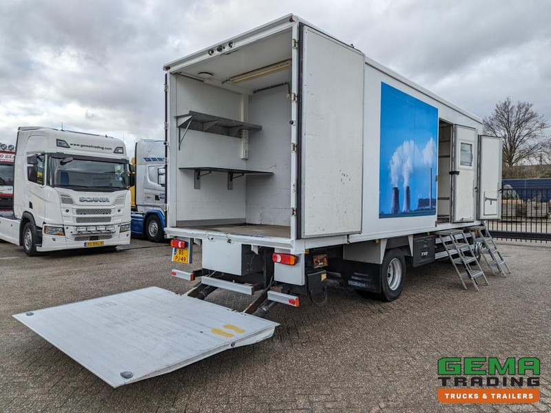 DAF FA LF55.180 4x2 Daycab 15T Euro4 Mobile Office / Camper / Workshop - Manual - Airco - Dhollandia Laadklep 1500KG - 150.000KM (V690) - Truk: gambar 2 DAF FA LF55.180 4x2 Daycab 15T Euro4 Mobile Office / Camper / Workshop - Manual - Airco - Dhollandia Laadklep 1500KG - 150.000KM (V690) - Truk: gambar 2