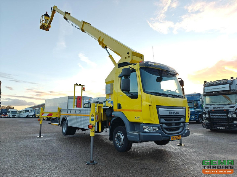 DAF LF 180 FA 4x2 Dagcab Euro6A - T225 Ruthman - Hoogwerker- 101.534km - 04/2026 APK - Truk: gambar 4 DAF LF 180 FA 4x2 Dagcab Euro6A - T225 Ruthman - Hoogwerker- 101.534km - 04/2026 APK - Truk: gambar 4