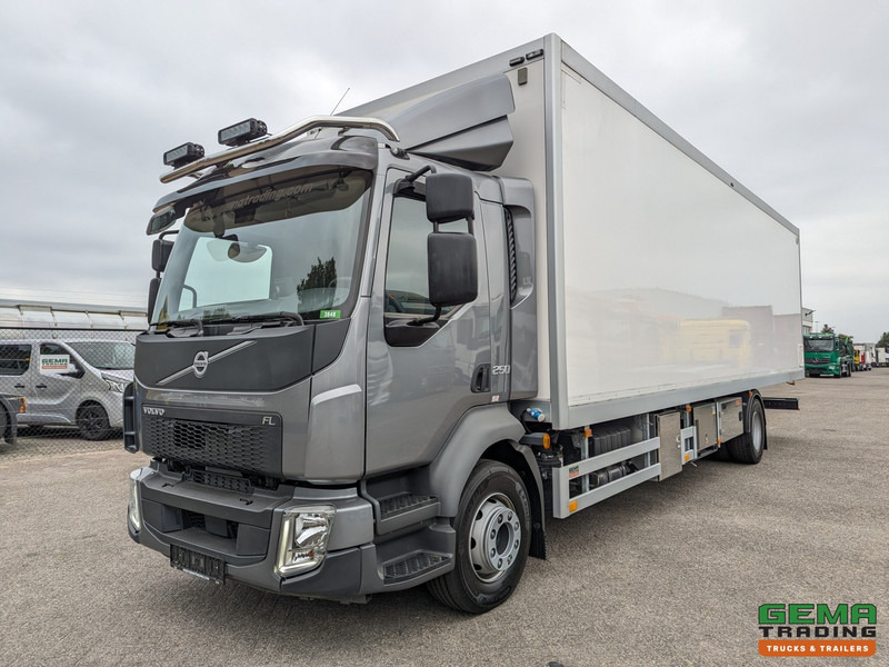 Volvo FL 250 4x2 Dagcab Euro6 - Camper/Kantoor - NIEUW - Toilet - Airco's - Verwarming - Truk: gambar 1 Volvo FL 250 4x2 Dagcab Euro6 - Camper/Kantoor - NIEUW - Toilet - Airco's - Verwarming - Truk: gambar 1