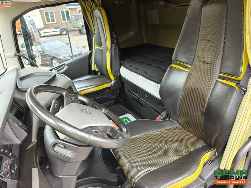 Volvo FH16-750 6x2 Globetrotter XL Euro6C - VEB+ - Volume Combi - Dubbele Tanks - IparkCool - SMARTTacho V2 - 07/2026 APK - Truk box: gambar 5 Volvo FH16-750 6x2 Globetrotter XL Euro6C - VEB+ - Volume Combi - Dubbele Tanks - IparkCool - SMARTTacho V2 - 07/2026 APK - Truk box: gambar 5