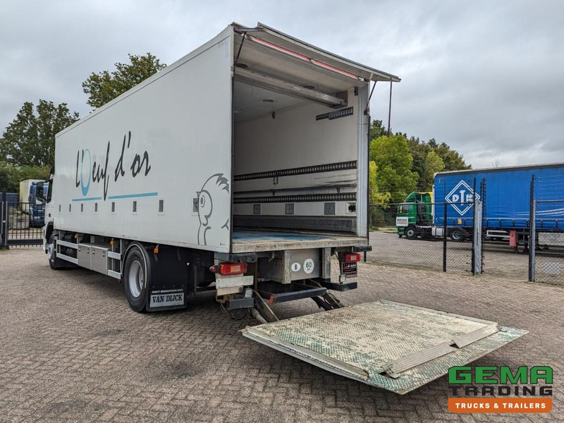 Volvo FM330 4x2 Daycab Euro5 KuikenBak 8.2m + Webasto Heater + Dhollandia 2000KG - Truk pengangkut hewan: gambar 3 Volvo FM330 4x2 Daycab Euro5 KuikenBak 8.2m + Webasto Heater + Dhollandia 2000KG - Truk pengangkut hewan: gambar 3
