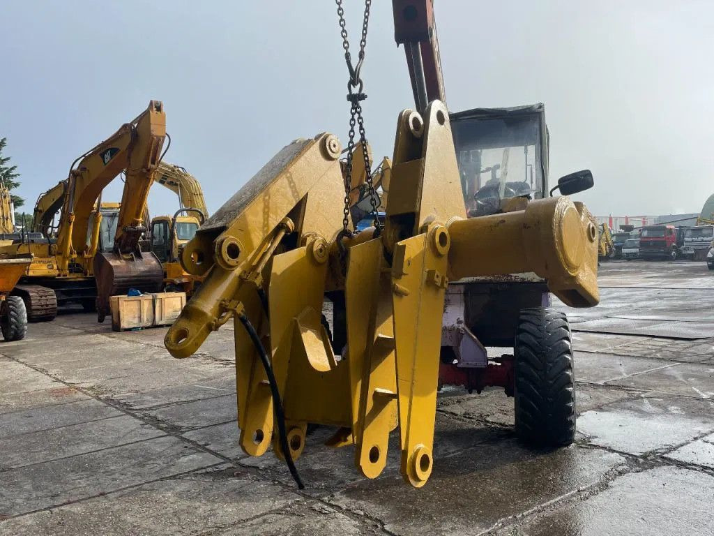 CAT Caterpillar Ripper compatible with D7R and D7H R CAT Ripper compatible with D7R and D7H Ripper compat - Ripper untuk Peralatan konstruksi: gambar 4 CAT Caterpillar Ripper compatible with D7R and D7H R CAT Ripper compatible with D7R and D7H Ripper compat - Ripper untuk Peralatan konstruksi: gambar 4