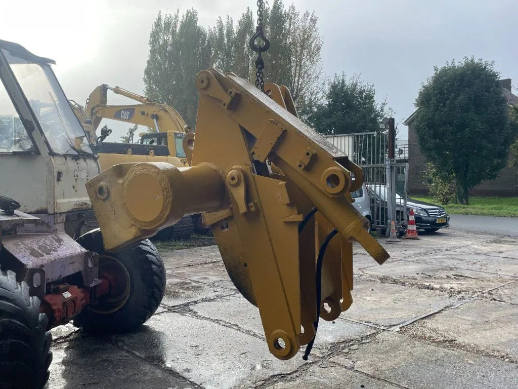 CAT Caterpillar Ripper compatible with D7R and D7H R CAT Ripper compatible with D7R and D7H Ripper compat - Ripper untuk Peralatan konstruksi: gambar 5 CAT Caterpillar Ripper compatible with D7R and D7H R CAT Ripper compatible with D7R and D7H Ripper compat - Ripper untuk Peralatan konstruksi: gambar 5