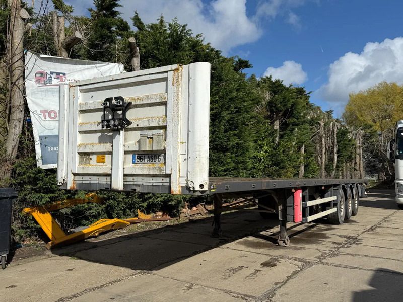 Fruehauf Flatbed trailer 3 Axle SAF front Lift axle - Semi-trailer flatbed: gambar 1 Fruehauf Flatbed trailer 3 Axle SAF front Lift axle - Semi-trailer flatbed: gambar 1