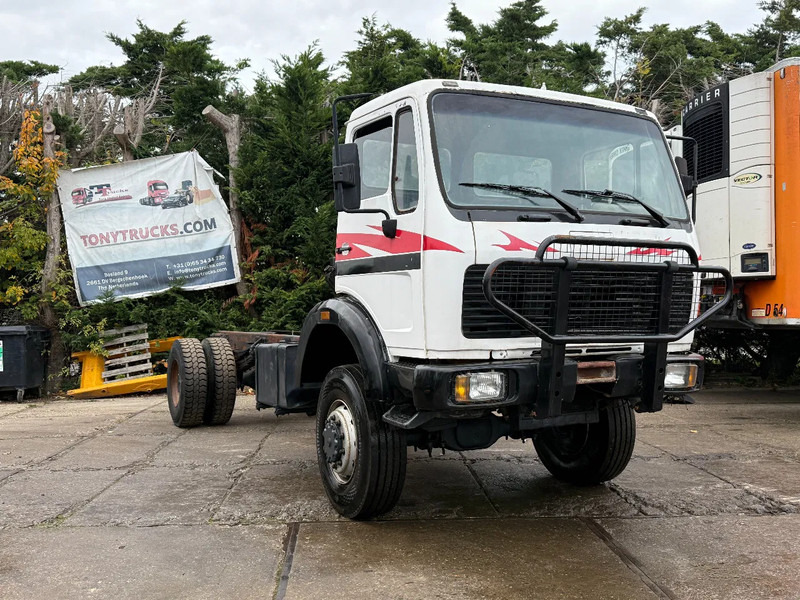 Mercedes-Benz 2036 V10 4X4 Chassis Spring/Spring Manual Gearbox - Truk sasis: gambar 1 Mercedes-Benz 2036 V10 4X4 Chassis Spring/Spring Manual Gearbox - Truk sasis: gambar 1