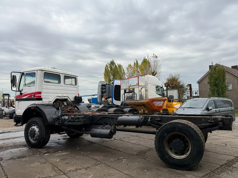 Mercedes-Benz 2036 V10 4X4 Chassis Spring/Spring Manual Gearbox - Truk sasis: gambar 3 Mercedes-Benz 2036 V10 4X4 Chassis Spring/Spring Manual Gearbox - Truk sasis: gambar 3