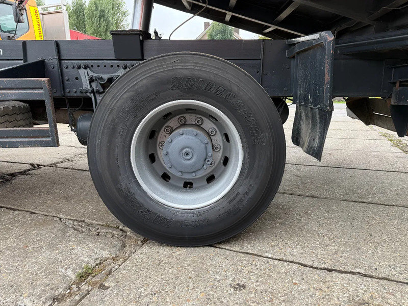 Mercedes-Benz Actros 1831 V6 4X2 Tipper + crane EPS Manual Gearbox 3 peddal - Truk jungkit, Truk derek: gambar 5 Mercedes-Benz Actros 1831 V6 4X2 Tipper + crane EPS Manual Gearbox 3 peddal - Truk jungkit, Truk derek: gambar 5