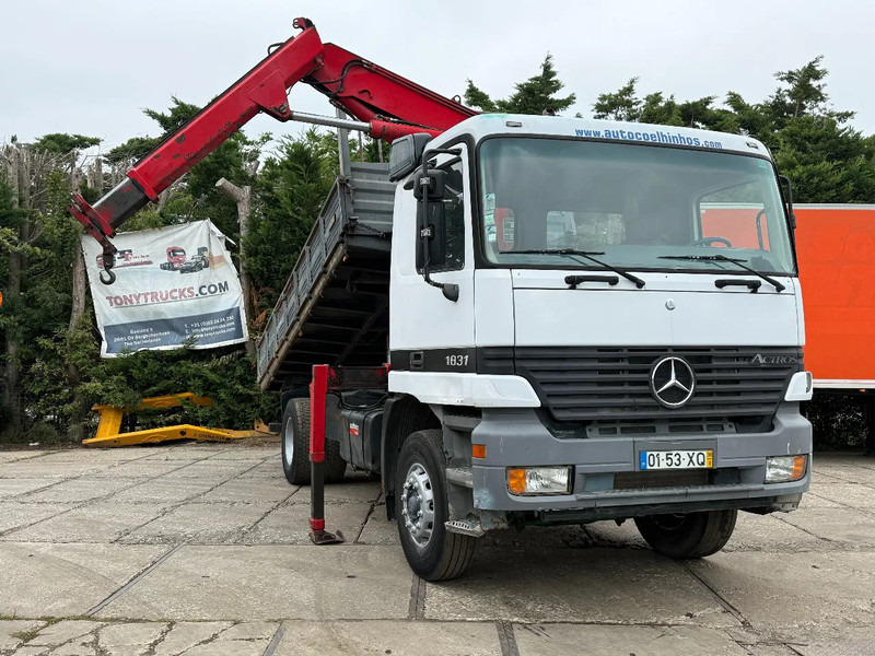 Mercedes-Benz Actros 1831 V6 4X2 Tipper + crane EPS Manual Gearbox 3 peddal - Truk jungkit, Truk derek: gambar 1 Mercedes-Benz Actros 1831 V6 4X2 Tipper + crane EPS Manual Gearbox 3 peddal - Truk jungkit, Truk derek: gambar 1