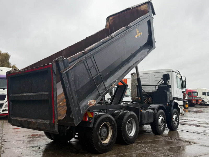 Mercedes-Benz Actros 4143 V6 8X4 Tipper Spring/Spring MP1 Manual Gear - Truk jungkit: gambar 4 Mercedes-Benz Actros 4143 V6 8X4 Tipper Spring/Spring MP1 Manual Gear - Truk jungkit: gambar 4