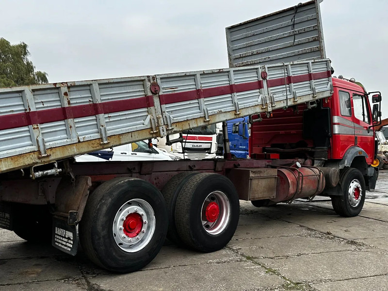 Mercedes-Benz SK 2435 V8 6X2 Tipper EPS Manual Gearbox - Truk jungkit: gambar 4 Mercedes-Benz SK 2435 V8 6X2 Tipper EPS Manual Gearbox - Truk jungkit: gambar 4