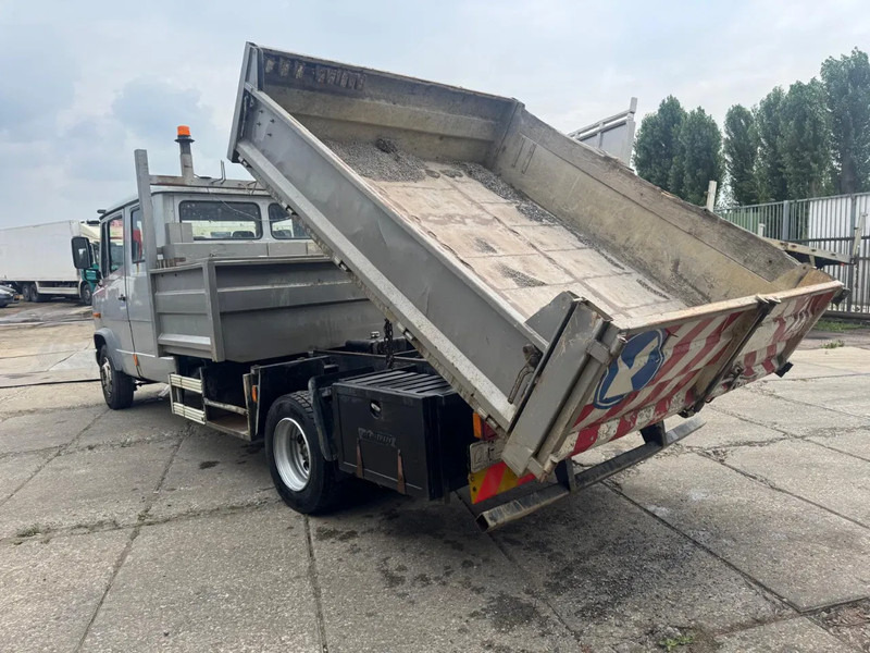 Mercedes-Benz VARIO 815 4X2 Dubbel cabine Tipper Spring/Spring Manual Gear - Truk jungkit: gambar 3 Mercedes-Benz VARIO 815 4X2 Dubbel cabine Tipper Spring/Spring Manual Gear - Truk jungkit: gambar 3