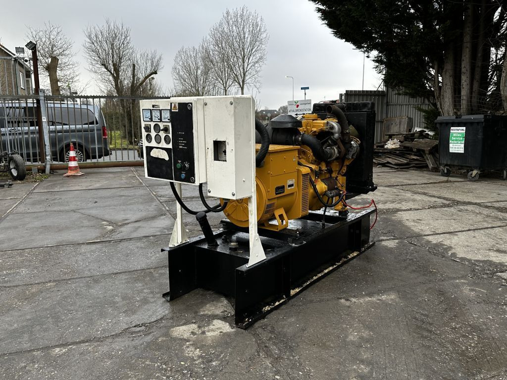 Olympian 60KVA Generator 3 Phase Olympian 60KVA Generator 3 Phase - Genset: gambar 2 Olympian 60KVA Generator 3 Phase Olympian 60KVA Generator 3 Phase - Genset: gambar 2