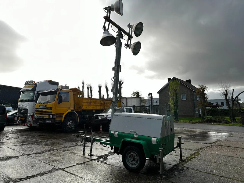 Terex AL4050 Towerlight 4X1000 Watt Lights - Menara penerangan: gambar 4 Terex AL4050 Towerlight 4X1000 Watt Lights - Menara penerangan: gambar 4