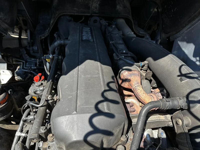 Tractor head DAF XF 460 4X2 Tractor-unit Spring/Air Retarder ACC Euro6: gambar 17 Tractor head DAF XF 460 4X2 Tractor-unit Spring/Air Retarder ACC Euro6: gambar 17