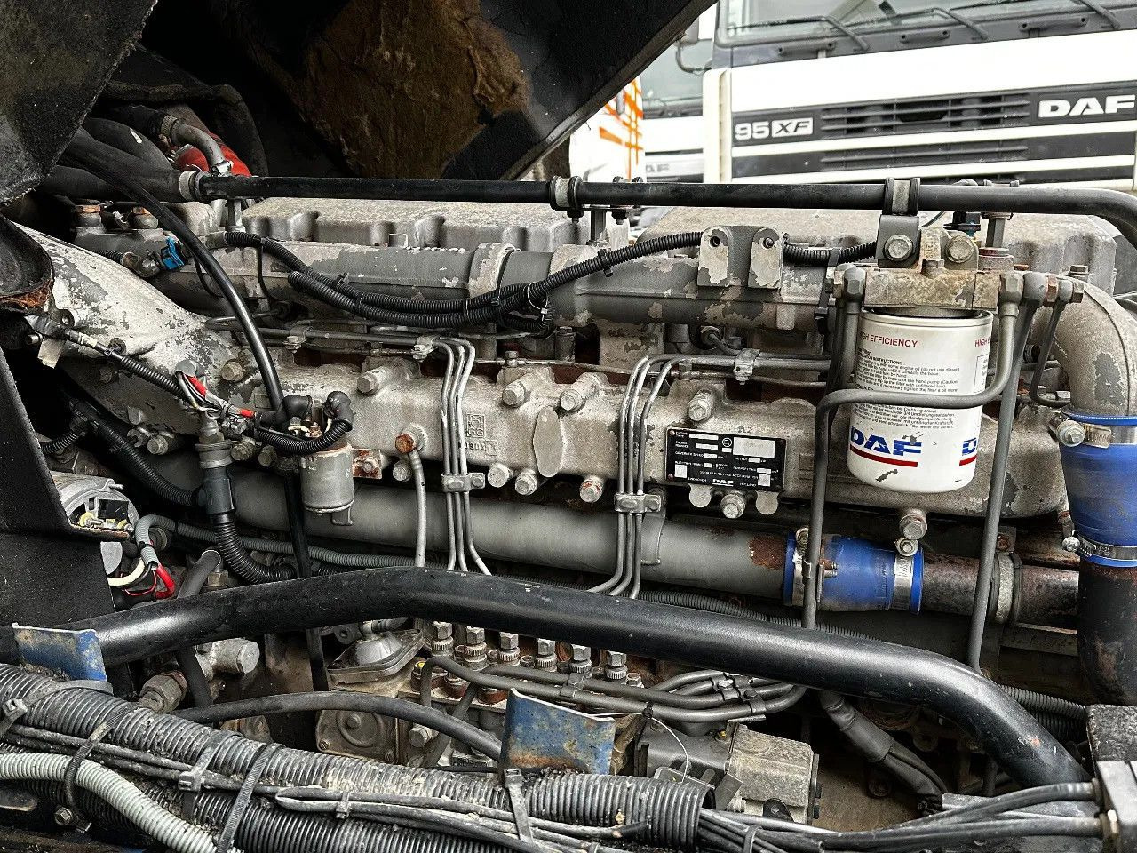 Tractor head DAF XF 95.380 4X2 Tractor-unit Spring/Air ZF Manual DAF XF 95.380 4X2 Tractor-unit Spring/Air ZF Manual: gambar 17