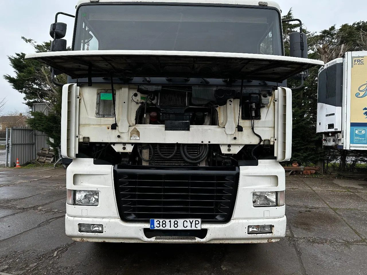 DAF XF 95.380 4X2 Tractor-unit Spring/Air ZF Manual DAF XF 95.380 4X2 Tractor-unit Spring/Air ZF Manual - Tractor head: gambar 5 DAF XF 95.380 4X2 Tractor-unit Spring/Air ZF Manual DAF XF 95.380 4X2 Tractor-unit Spring/Air ZF Manual - Tractor head: gambar 5