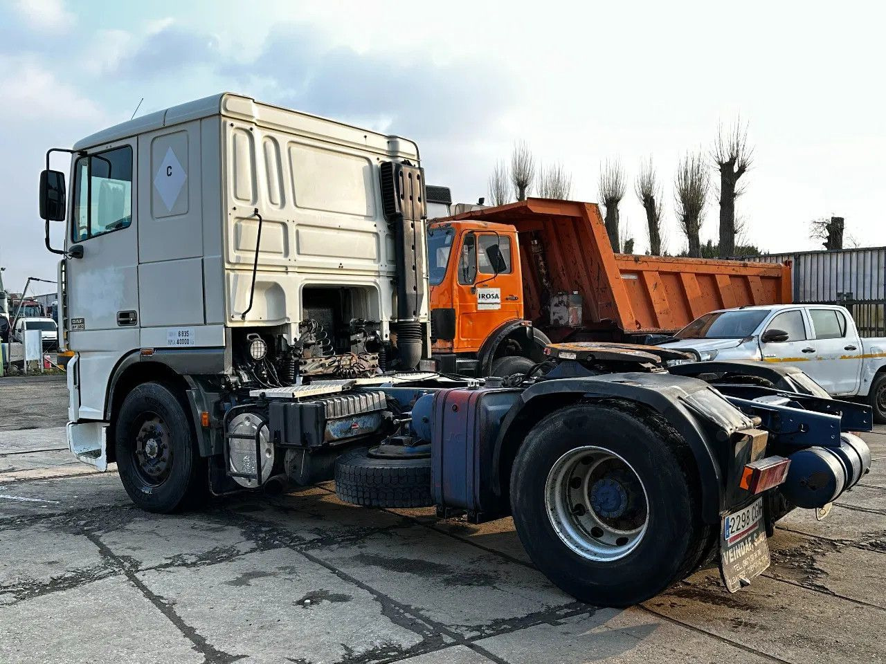 DAF XF 95.380 4X2 Tractor-unit Spring/Air ZF Manual DAF XF 95.380 4X2 Tractor-unit Spring/Air ZF Manual - Tractor head: gambar 3 DAF XF 95.380 4X2 Tractor-unit Spring/Air ZF Manual DAF XF 95.380 4X2 Tractor-unit Spring/Air ZF Manual - Tractor head: gambar 3