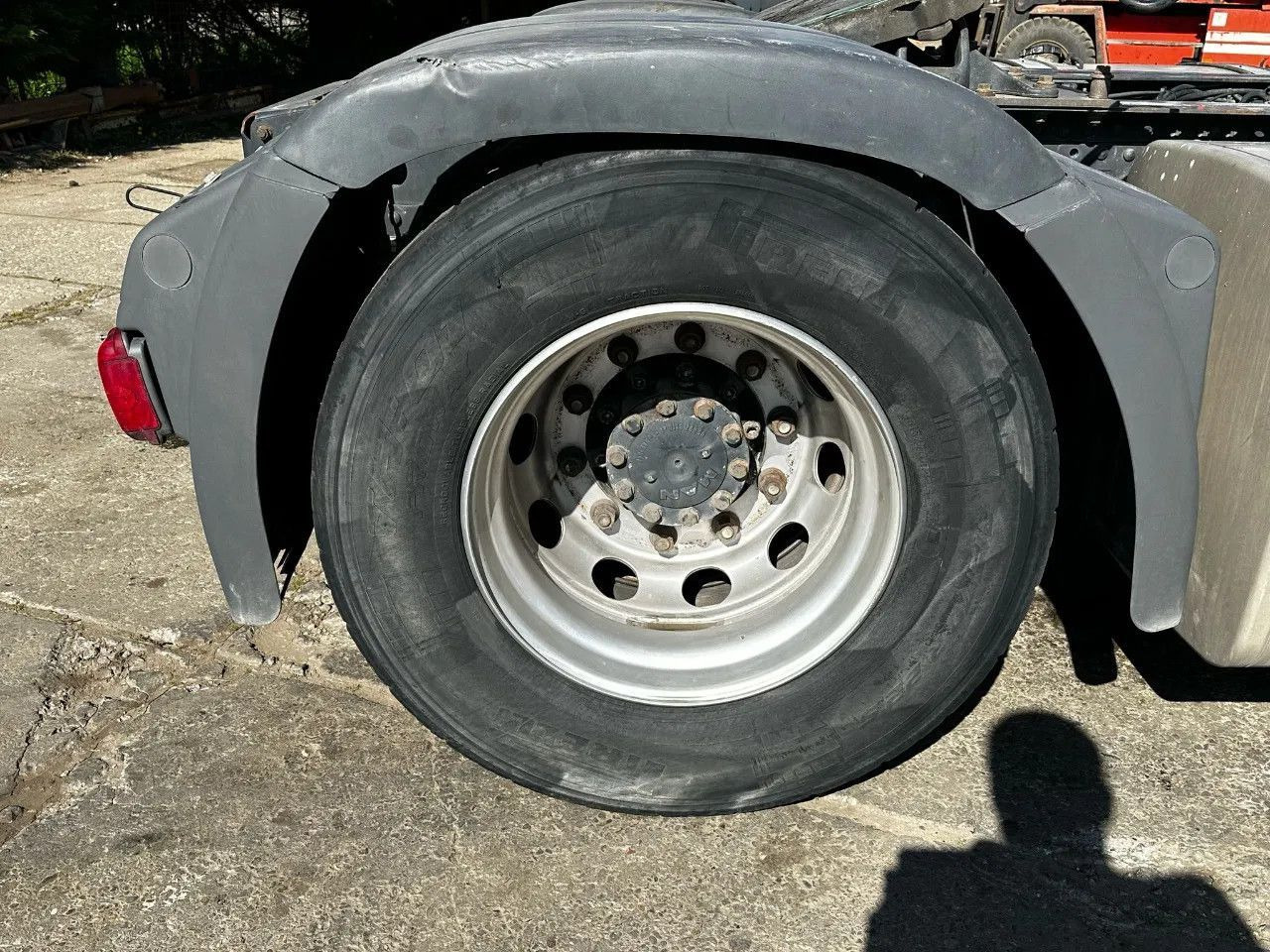 MAN TGX 18.480 4X2 Tractor-unit Spring/Air Retarder - Tractor head: gambar 5 MAN TGX 18.480 4X2 Tractor-unit Spring/Air Retarder - Tractor head: gambar 5