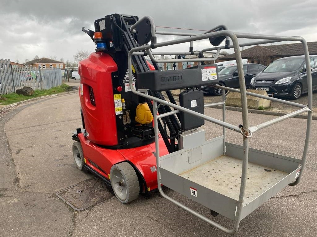 Manitou 100 VJR - Lift tiang vertikal: gambar 4 Manitou 100 VJR - Lift tiang vertikal: gambar 4