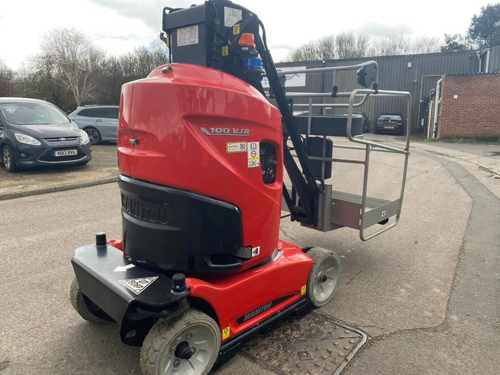 Manitou 100 VJR - Lift tiang vertikal: gambar 3 Manitou 100 VJR - Lift tiang vertikal: gambar 3
