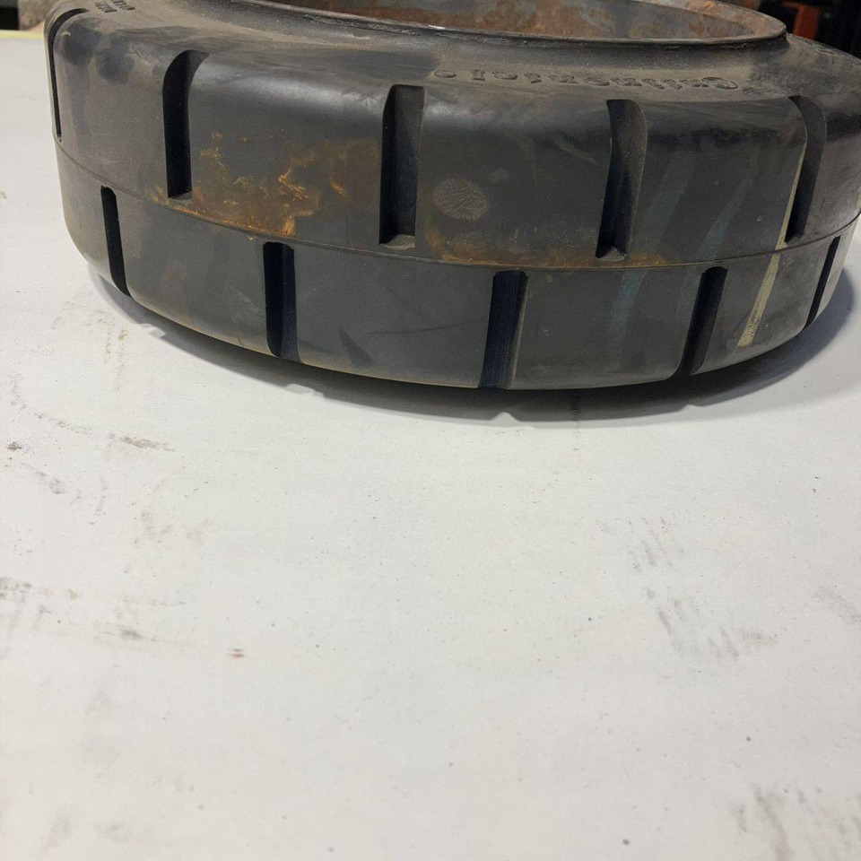 2X Continental 300-100-203 grip tyres - Ban untuk Peralatan untuk menangani material: gambar 3 2X Continental 300-100-203 grip tyres - Ban untuk Peralatan untuk menangani material: gambar 3