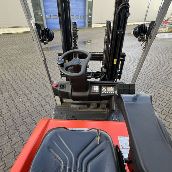 BT C3E160L - Forklift listrik: gambar 4 BT C3E160L - Forklift listrik: gambar 4