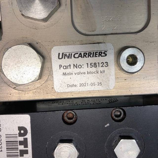 Hydraulic control valve for Atlet - Katup hidrolik untuk Peralatan untuk menangani material: gambar 5 Hydraulic control valve for Atlet - Katup hidrolik untuk Peralatan untuk menangani material: gambar 5