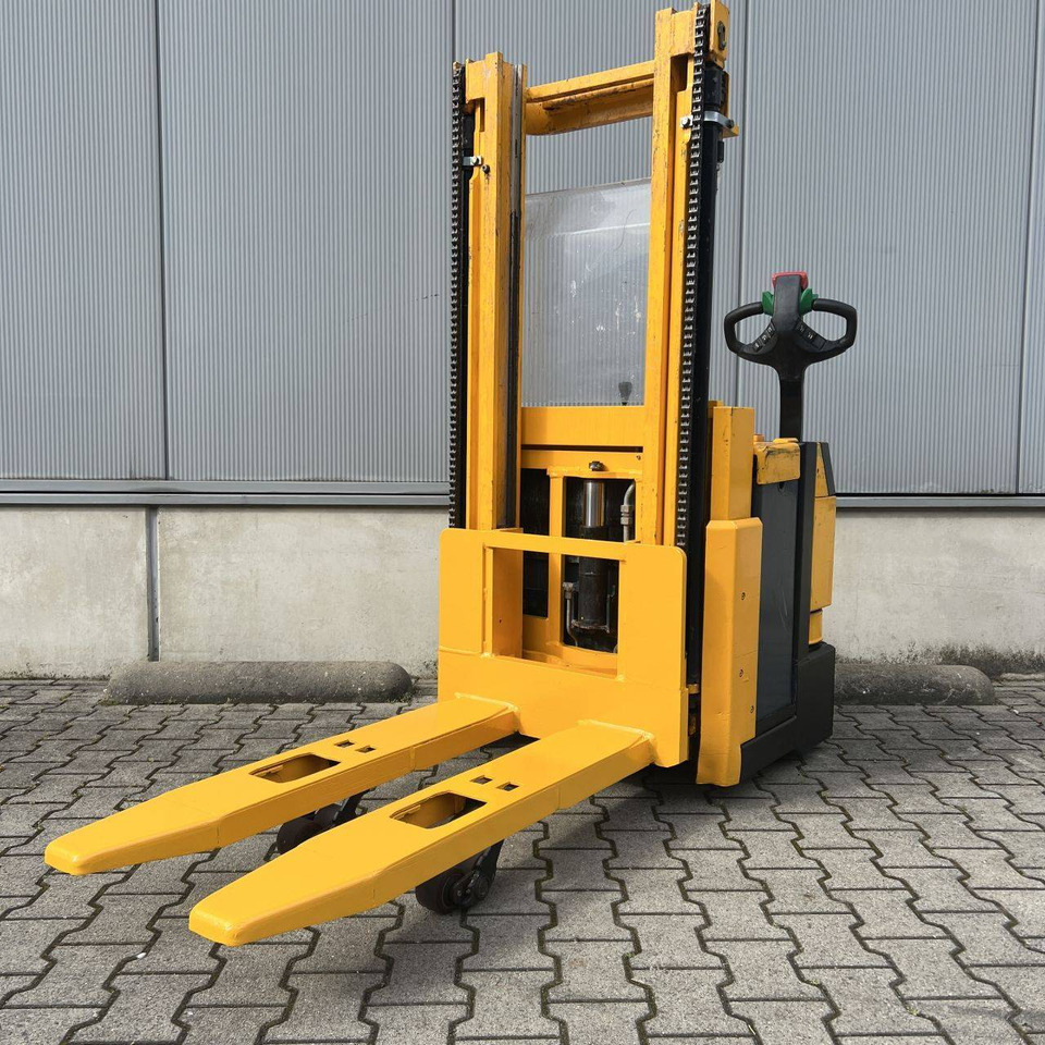 Jungheinrich EJC-Z16 - Penumpuk: gambar 2 Jungheinrich EJC-Z16 - Penumpuk: gambar 2