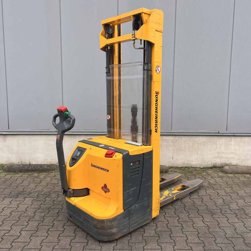 Jungheinrich EJC16G - Penumpuk: gambar 1 Jungheinrich EJC16G - Penumpuk: gambar 1
