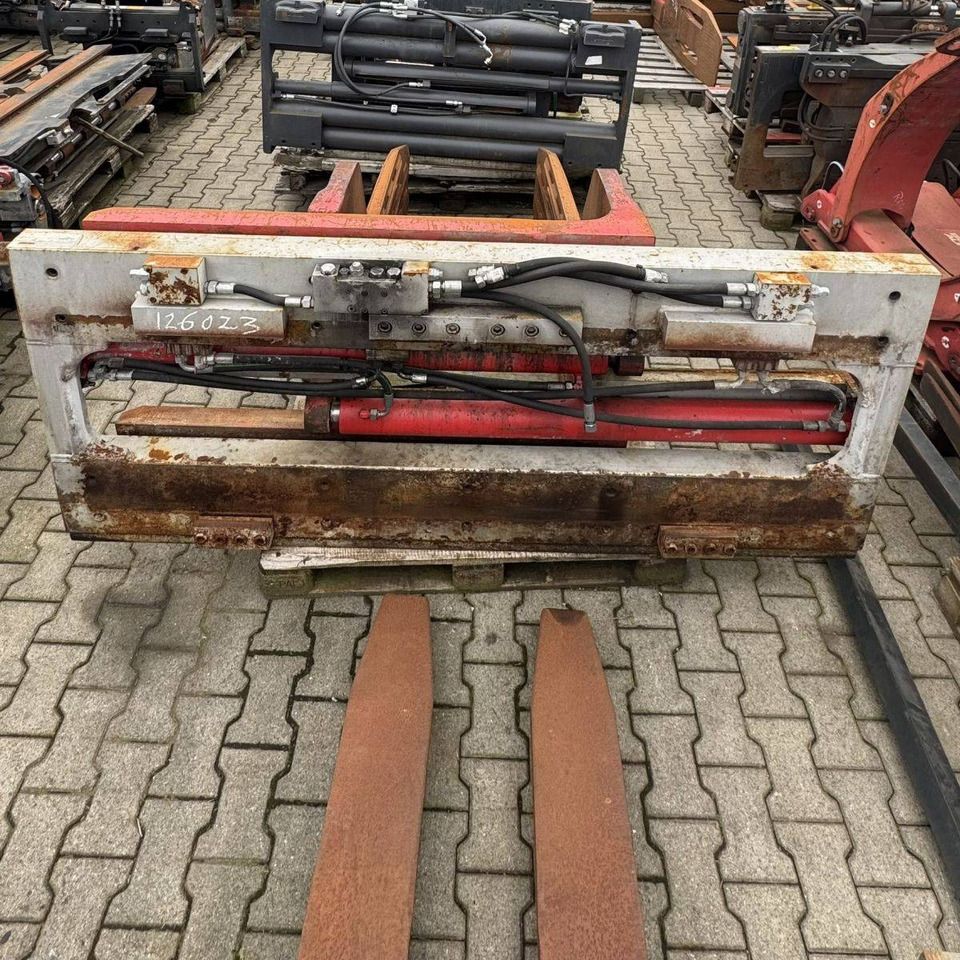 Bale Clamp - Lampiran: gambar 2 Bale Clamp - Lampiran: gambar 2