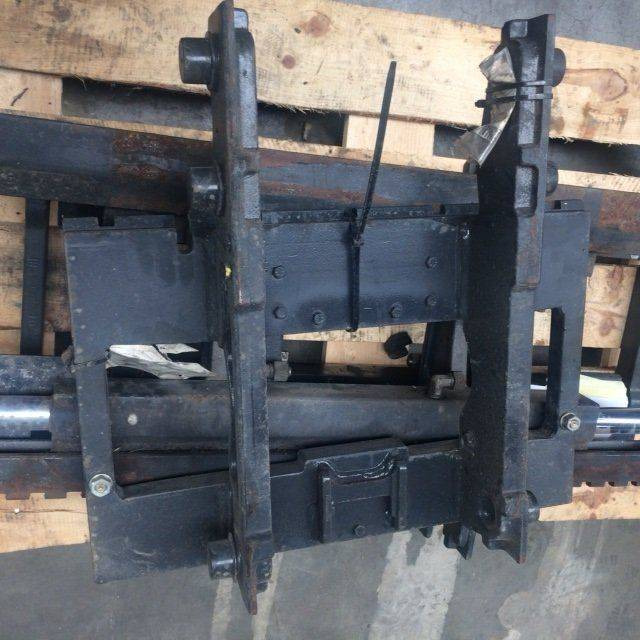 Linde Fork carriage 600 mm - Lampiran: gambar 1 Linde Fork carriage 600 mm - Lampiran: gambar 1