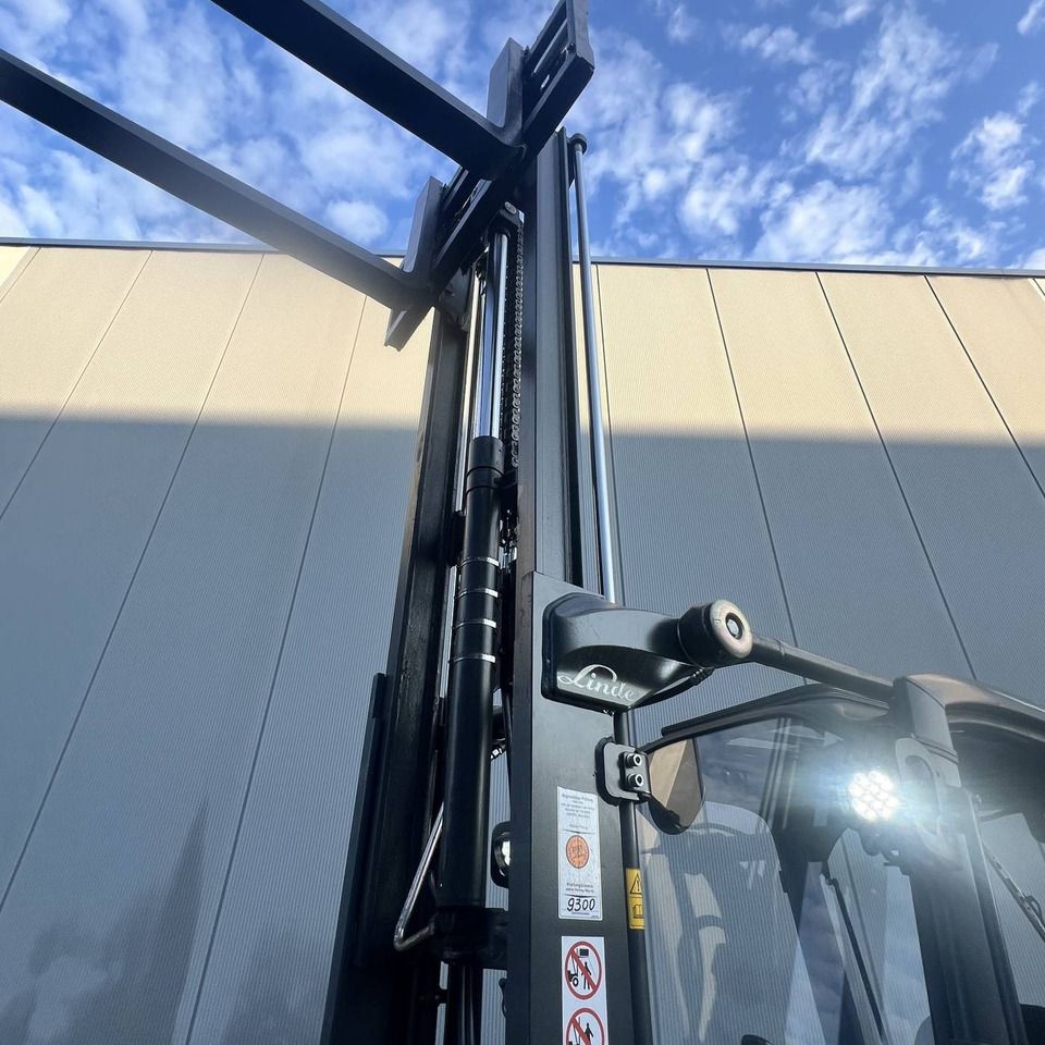 Linde E20PH-02 (386) EVO - Forklift listrik: gambar 3 Linde E20PH-02 (386) EVO - Forklift listrik: gambar 3