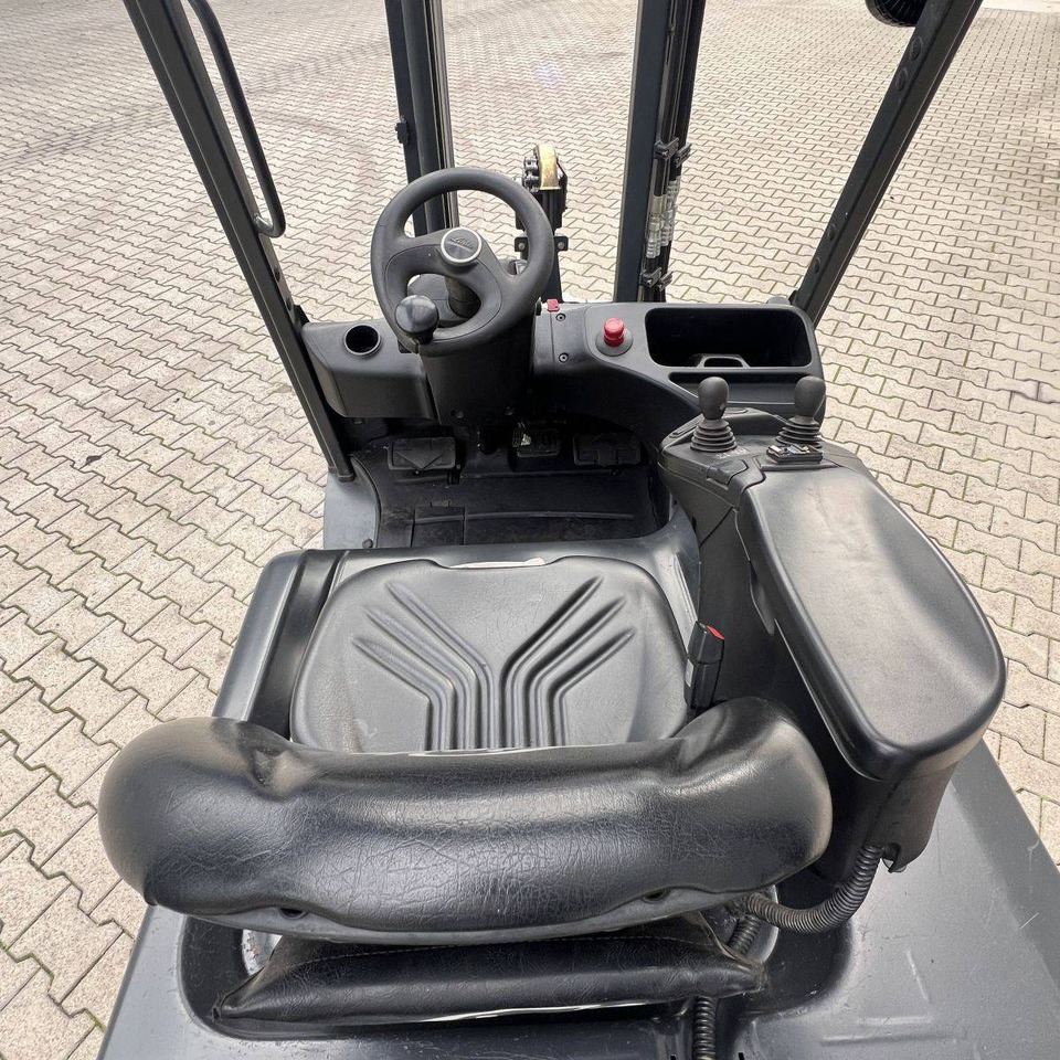 Linde E25 (387) - Forklift listrik: gambar 5 Linde E25 (387) - Forklift listrik: gambar 5