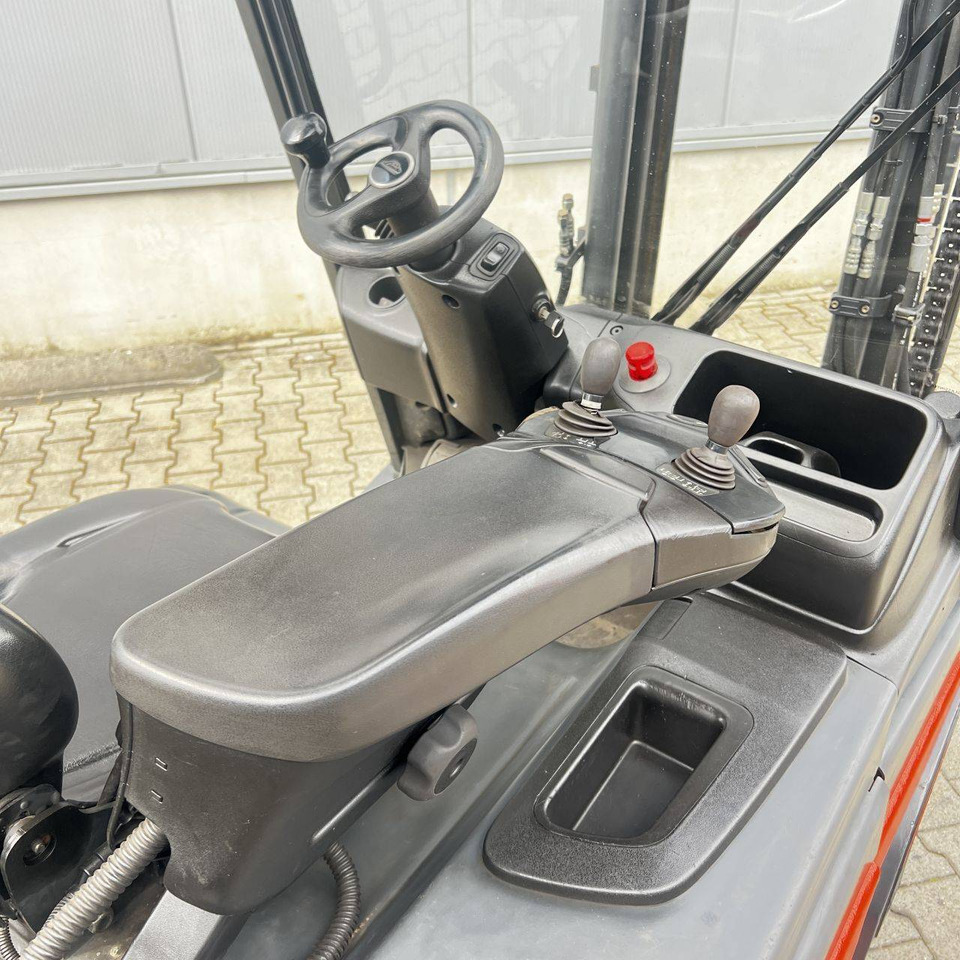 Linde E25L (387) - Forklift listrik: gambar 3 Linde E25L (387) - Forklift listrik: gambar 3