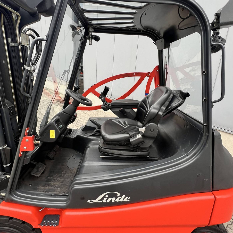 Linde E25S (336-03) - Forklift listrik: gambar 5 Linde E25S (336-03) - Forklift listrik: gambar 5
