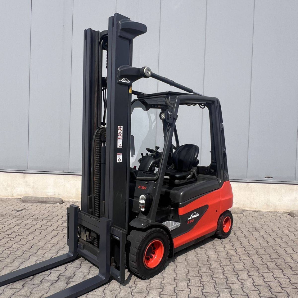 Linde E30 (387) - Forklift listrik: gambar 1 Linde E30 (387) - Forklift listrik: gambar 1