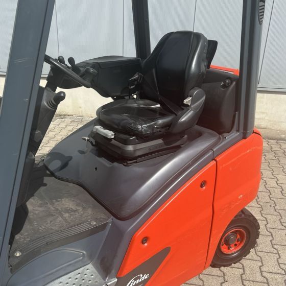 Linde H18T (391-02) EVO - Forklift LPG: gambar 4 Linde H18T (391-02) EVO - Forklift LPG: gambar 4