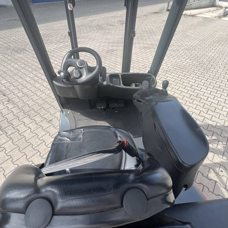 Linde H18T (391-02) EVO - Forklift LPG: gambar 5 Linde H18T (391-02) EVO - Forklift LPG: gambar 5