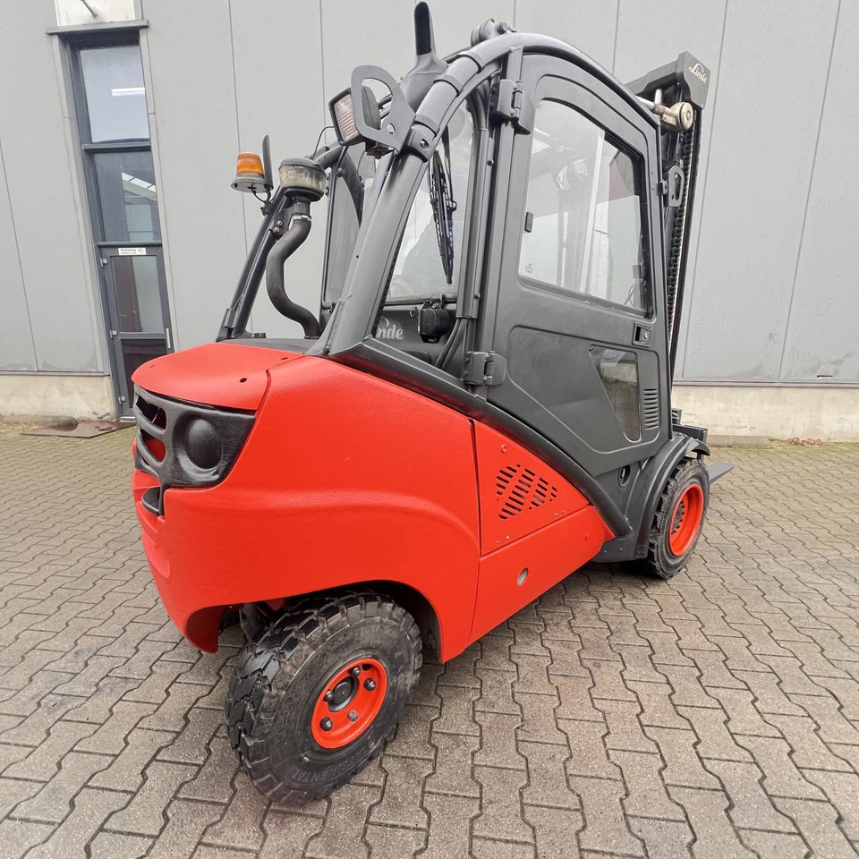 Linde H30D (393) - Forklift diesel: gambar 2 Linde H30D (393) - Forklift diesel: gambar 2
