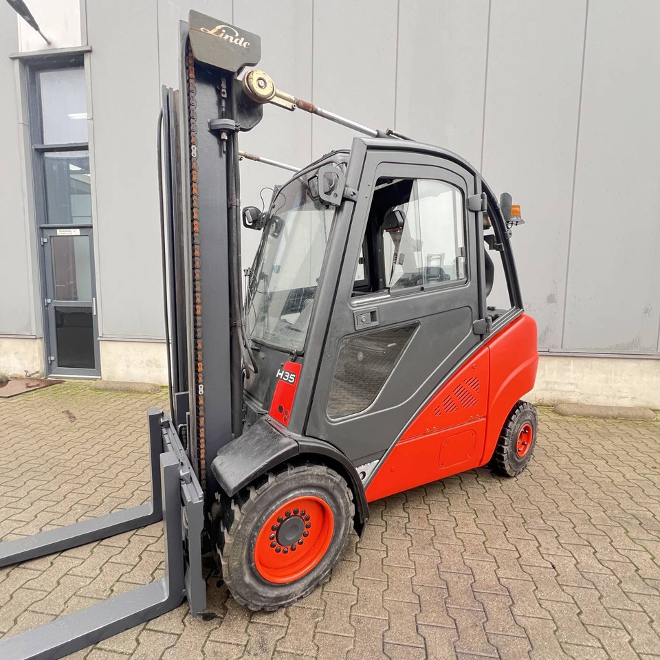Linde H30D (393) - Forklift diesel: gambar 1 Linde H30D (393) - Forklift diesel: gambar 1