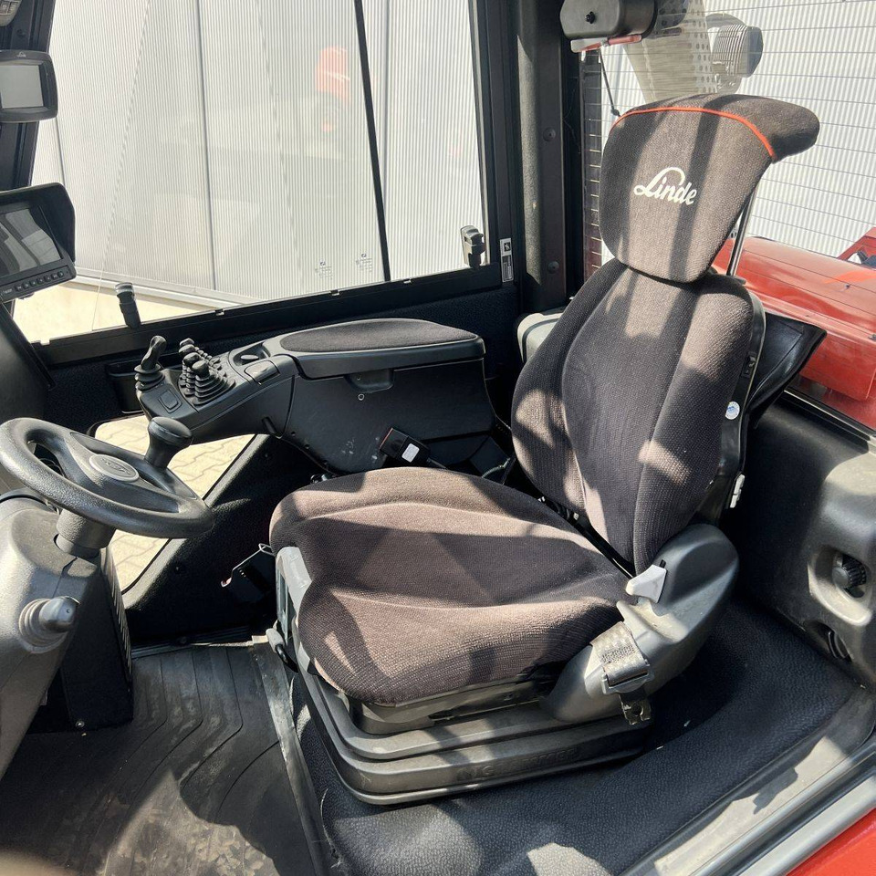 Linde H35T (393-02) EVO - Forklift LPG: gambar 4 Linde H35T (393-02) EVO - Forklift LPG: gambar 4