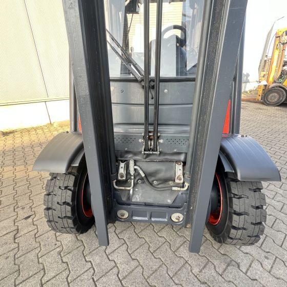 Linde H40D (394-02) EVO - Forklift diesel: gambar 4 Linde H40D (394-02) EVO - Forklift diesel: gambar 4