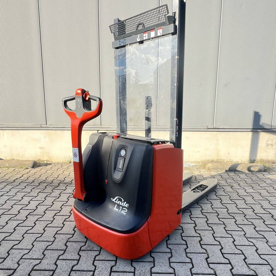 Linde L12 (1172) - Penumpuk: gambar 1 Linde L12 (1172) - Penumpuk: gambar 1