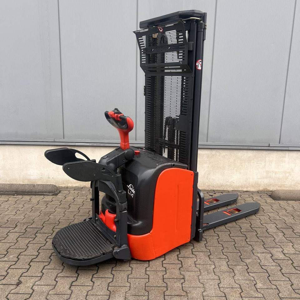 Linde L14AP (372) - Penumpuk: gambar 1 Linde L14AP (372) - Penumpuk: gambar 1