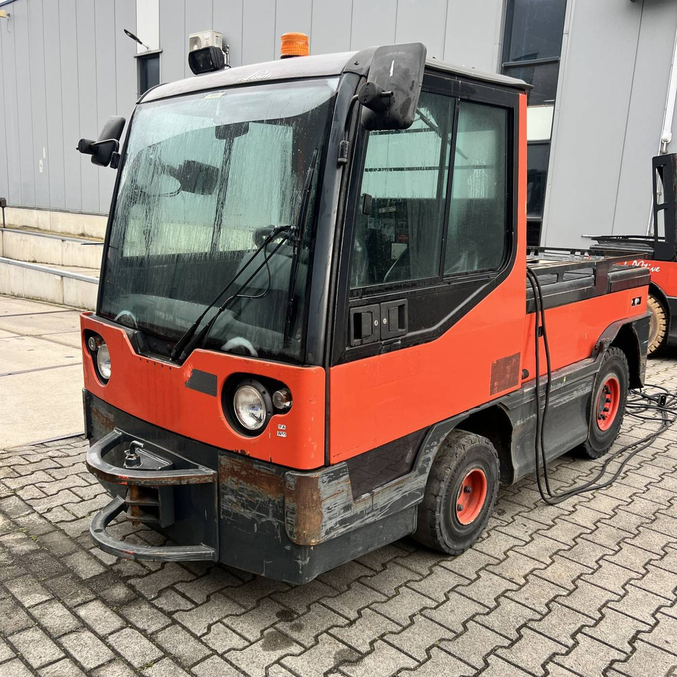 Linde P250 SWB (127) - Traktor derek: gambar 1 Linde P250 SWB (127) - Traktor derek: gambar 1
