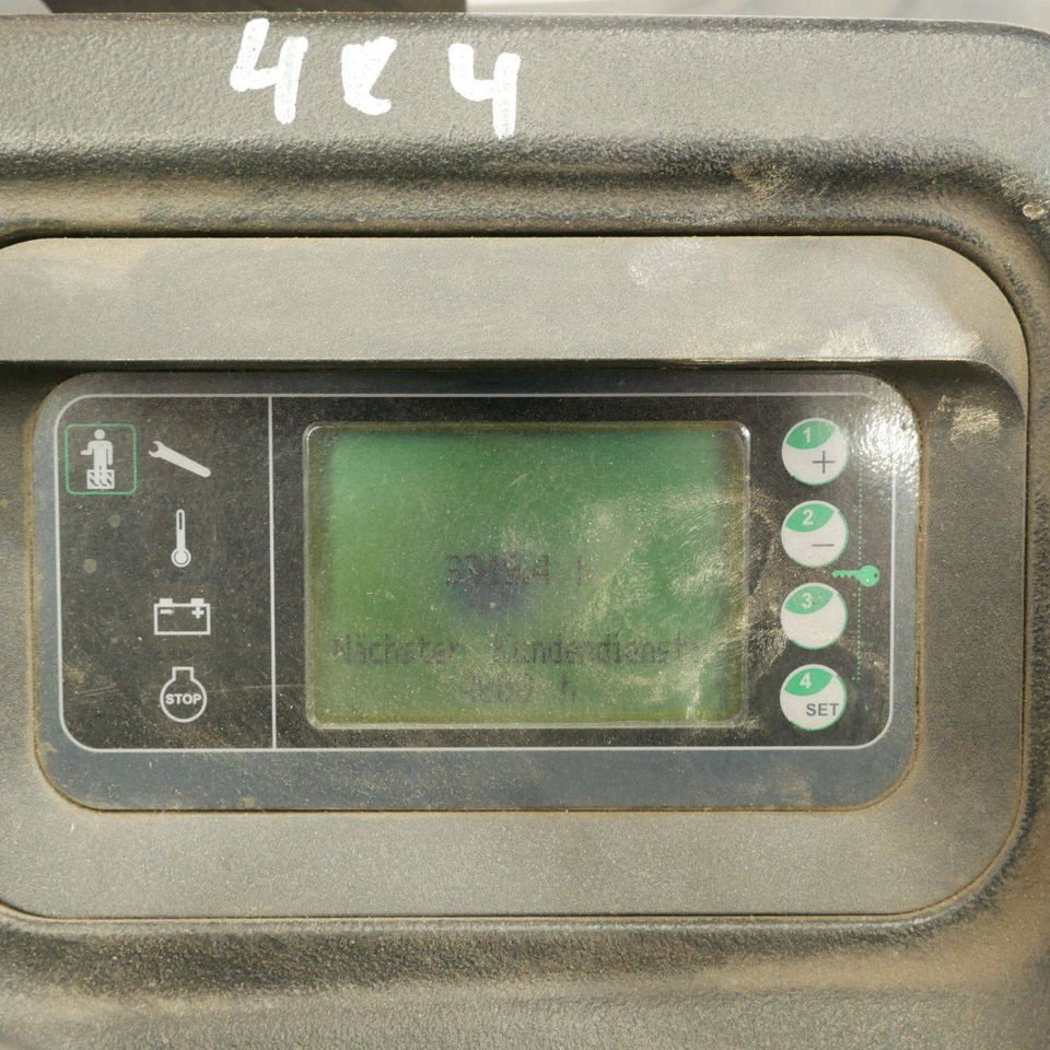 Linde P30C (1190) - Traktor derek: gambar 4 Linde P30C (1190) - Traktor derek: gambar 4