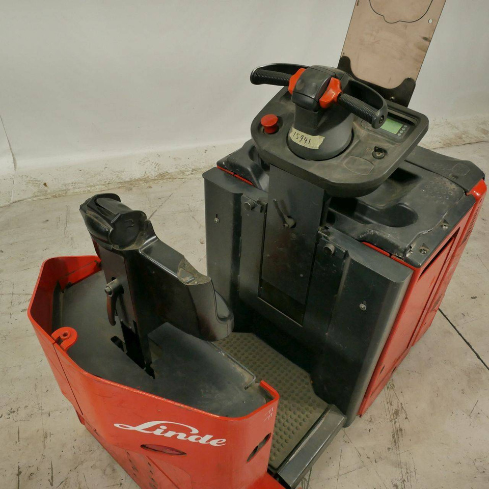 Linde P50C (1190) - Traktor derek: gambar 3 Linde P50C (1190) - Traktor derek: gambar 3