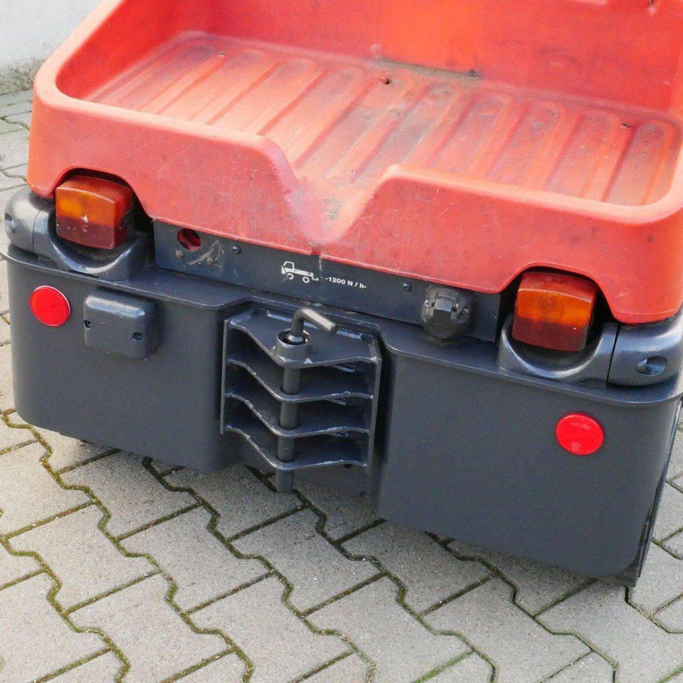Linde P60Z (126) - Traktor derek: gambar 4 Linde P60Z (126) - Traktor derek: gambar 4