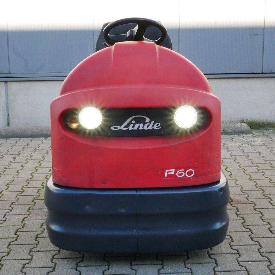 Linde P60Z (126) - Traktor derek: gambar 3 Linde P60Z (126) - Traktor derek: gambar 3