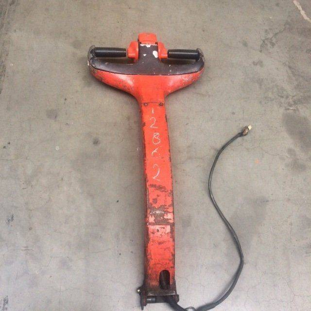 Tiller Arm for Linde T18, Series 360 - Pengemudian untuk Peralatan untuk menangani material: gambar 2 Tiller Arm for Linde T18, Series 360 - Pengemudian untuk Peralatan untuk menangani material: gambar 2